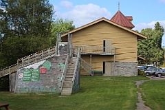 4L4C1889